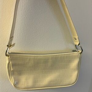Elegant Cream Shoulder Bag